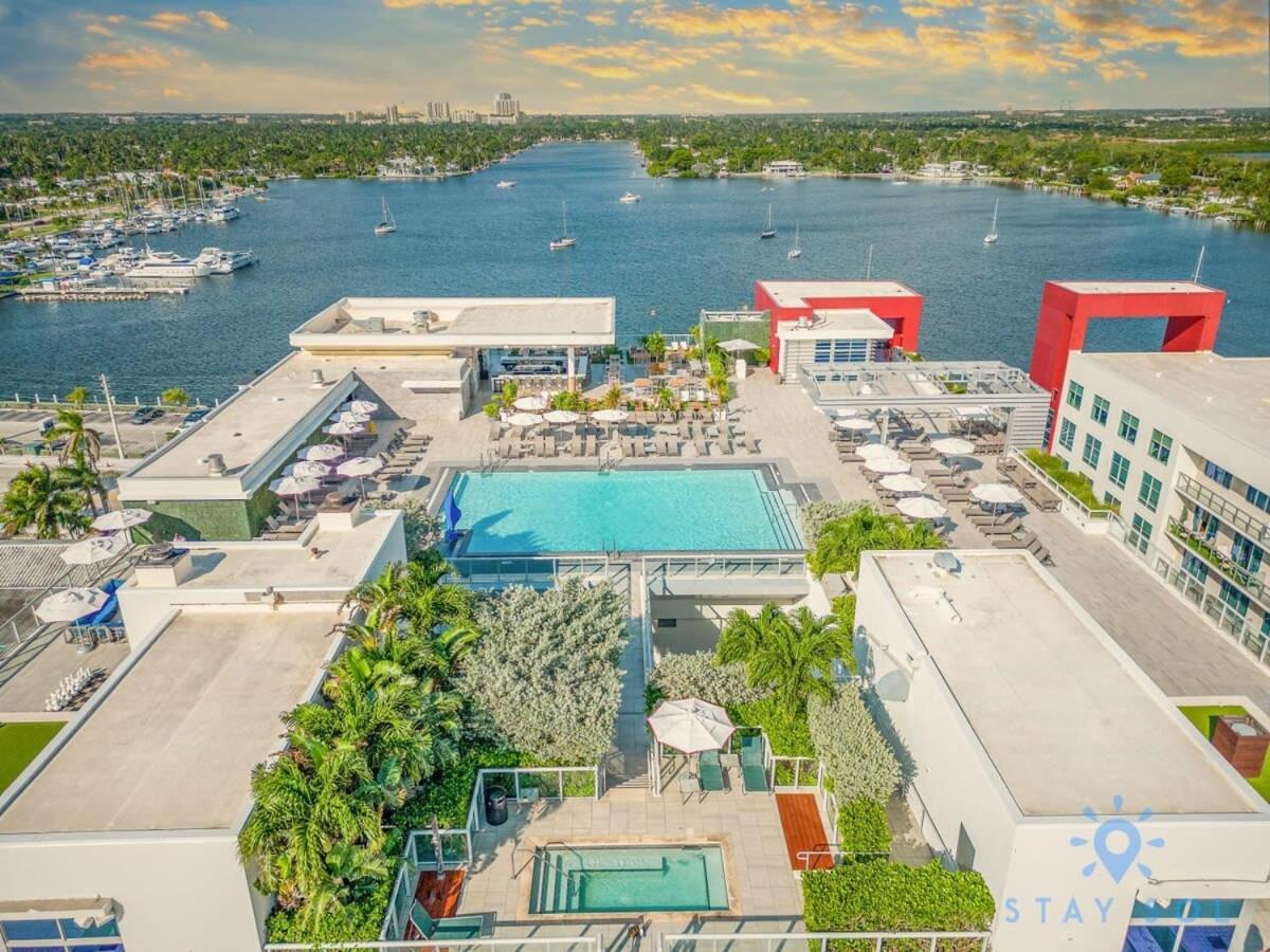 Lx Oasis Beachfront-Rt Infinity Pool Hollywood Bagian luar foto