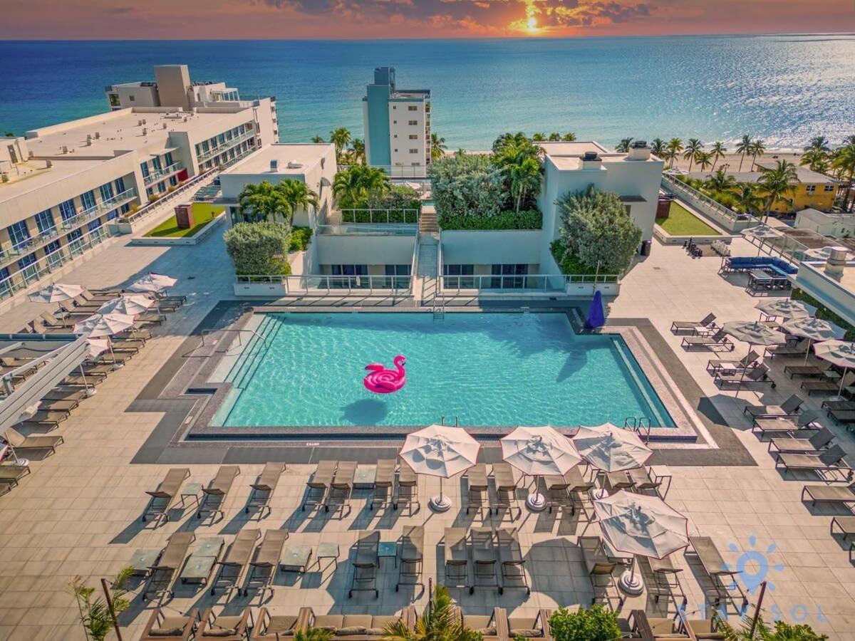 Lx Oasis Beachfront-Rt Infinity Pool Hollywood Bagian luar foto