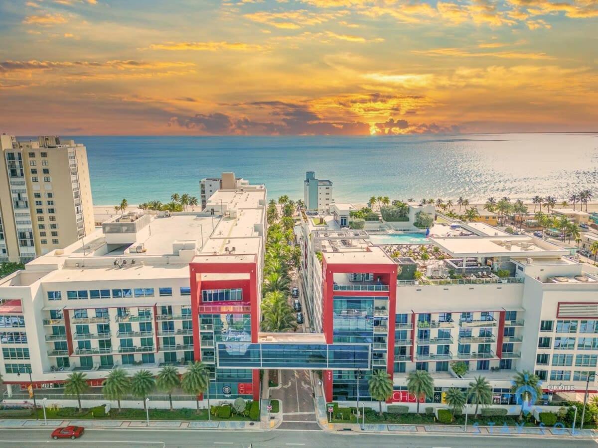 Lx Oasis Beachfront-Rt Infinity Pool Hollywood Bagian luar foto