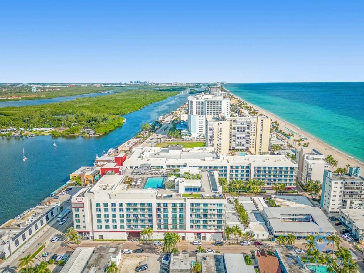 Lx Oasis Beachfront-Rt Infinity Pool Hollywood Bagian luar foto