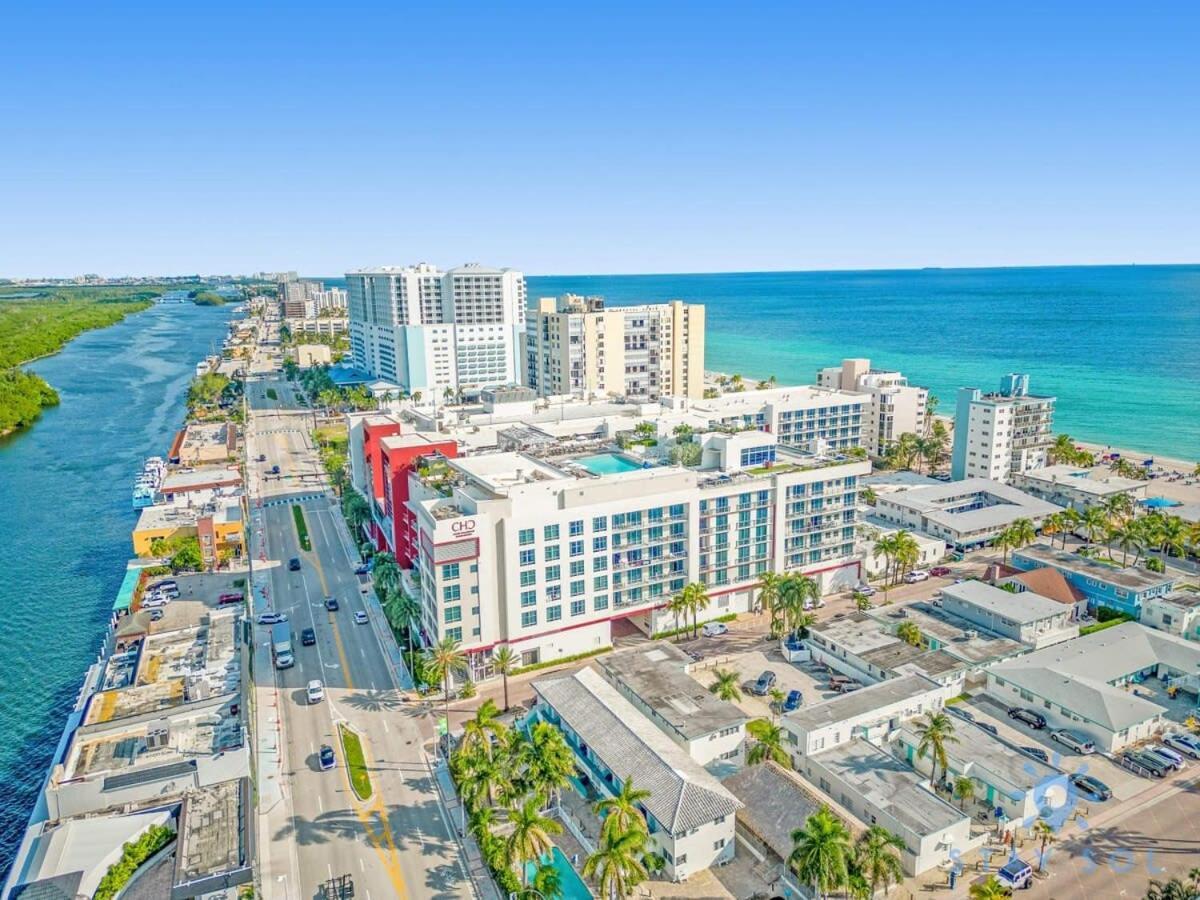 Lx Oasis Beachfront-Rt Infinity Pool Hollywood Bagian luar foto