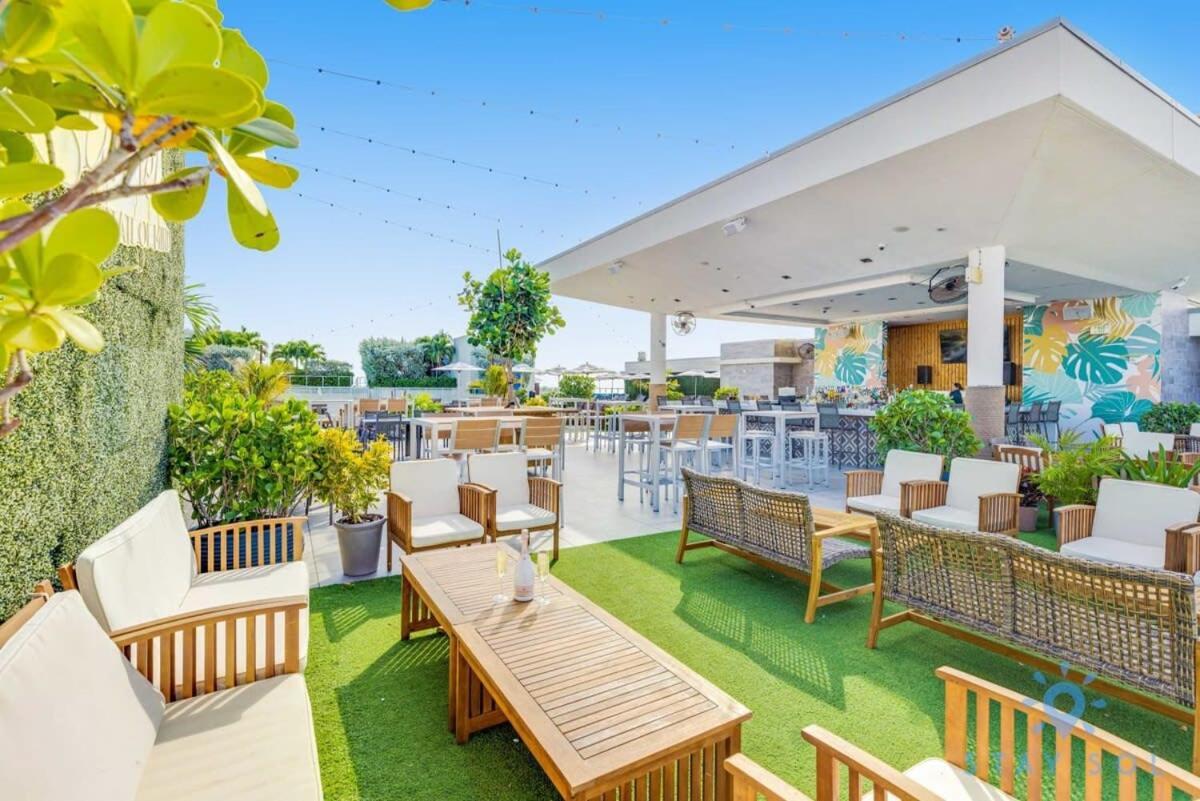 Lx Oasis Beachfront-Rt Infinity Pool Hollywood Bagian luar foto
