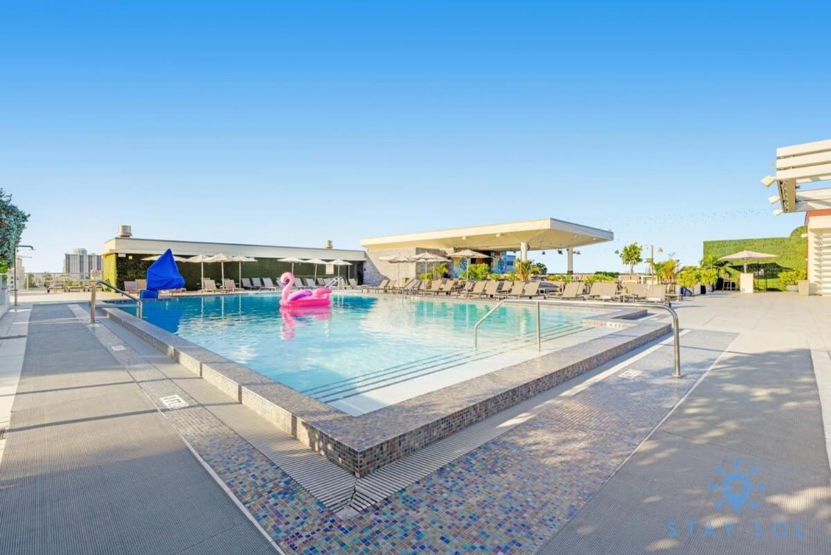 Lx Oasis Beachfront-Rt Infinity Pool Hollywood Bagian luar foto