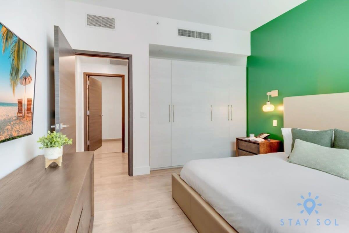 Lx Oasis Beachfront-Rt Infinity Pool Hollywood Bagian luar foto