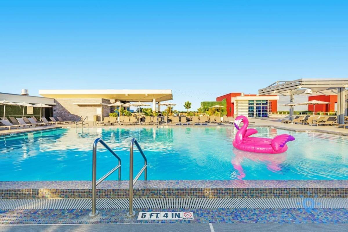 Lx Oasis Beachfront-Rt Infinity Pool Hollywood Bagian luar foto